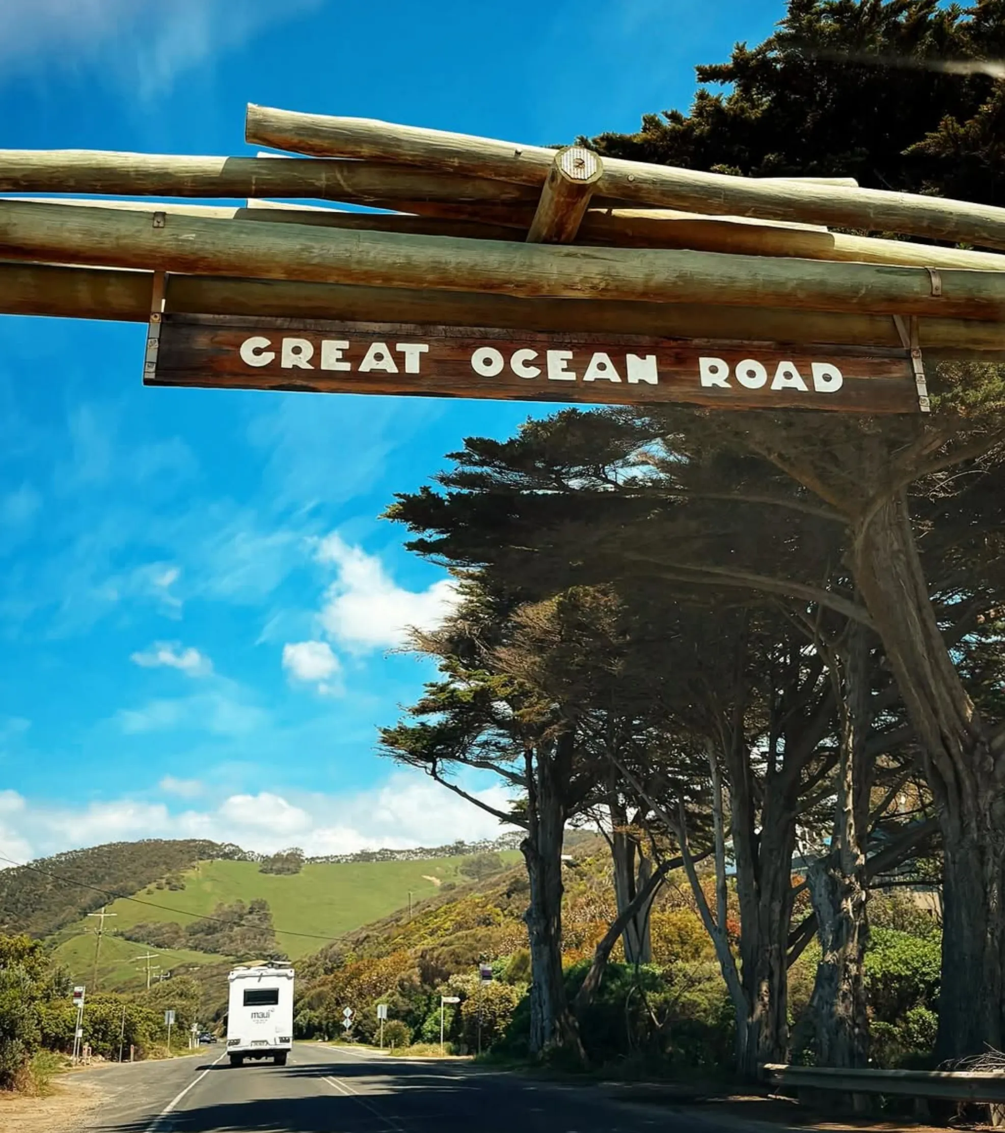 Twelve Apostles helicopter landing vs flyover